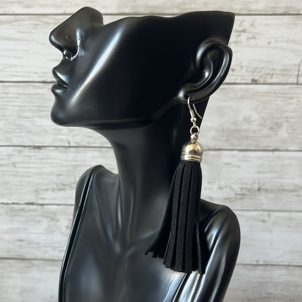 🆕 Suede Tassel Earrings